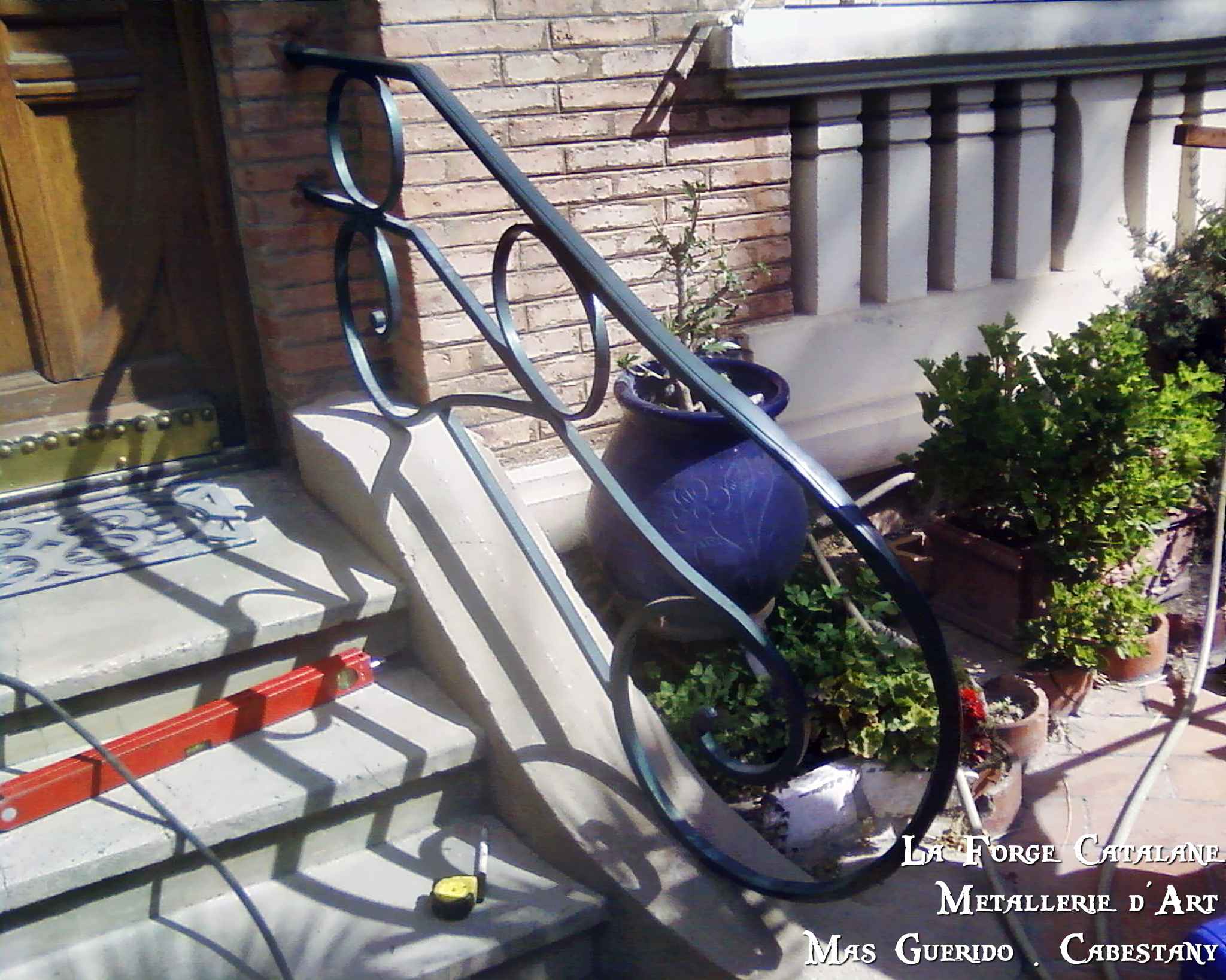 Rampant volutes main courante mouluree forge catalane 2.jpg